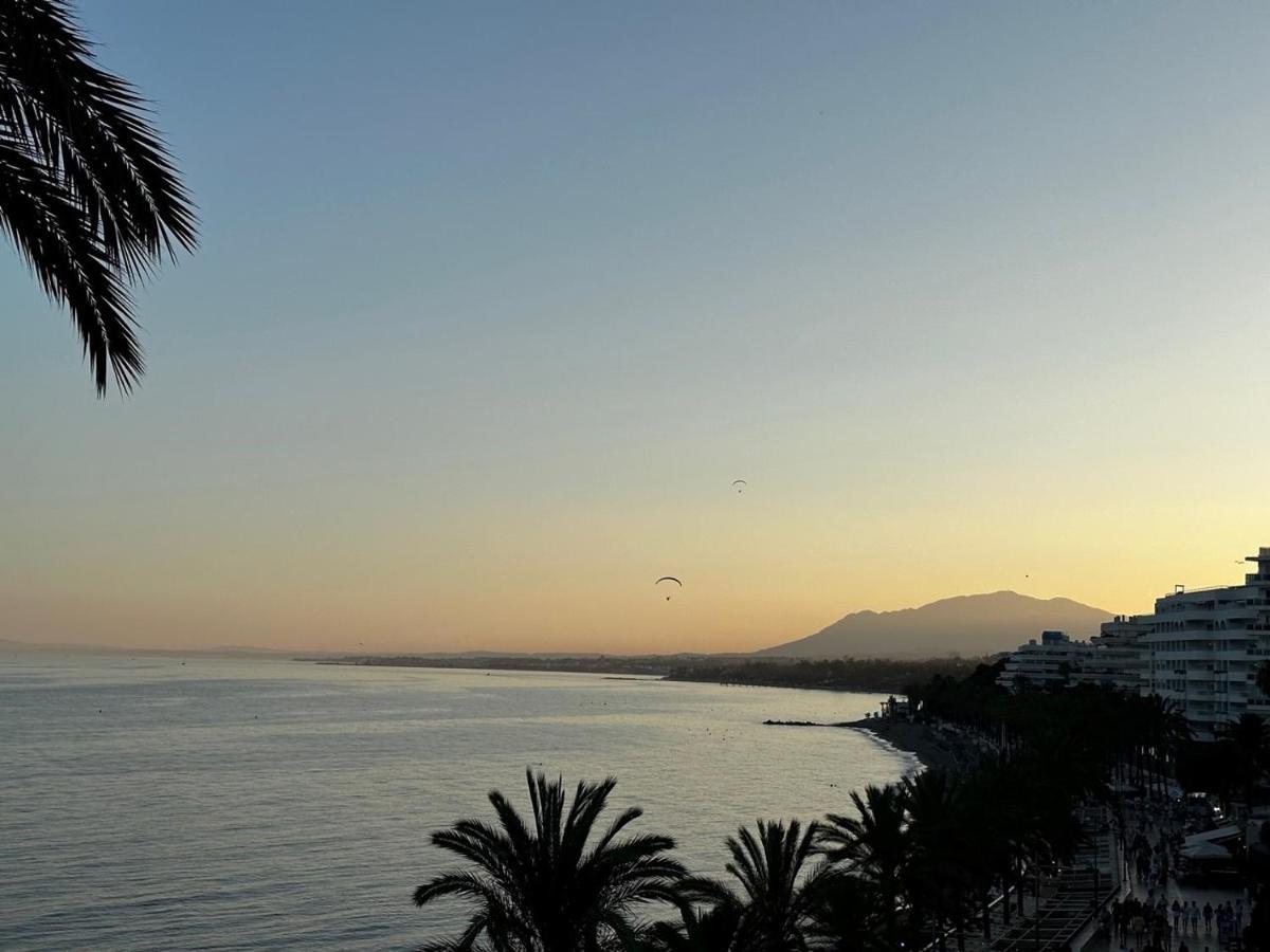 Marbella Beachfront Apartment Exterior foto